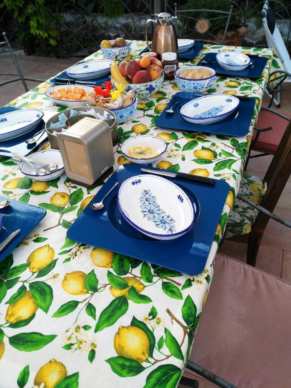 B&B Glamping Semaforo Capo Sperone SantʼAntìoco Oda fotoğraf